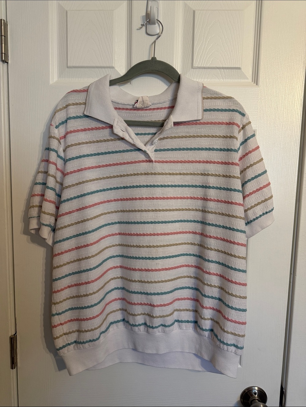 Vintage Cottage Core Short-Sleeve Polo Blouse in White with Pastel Stripes
